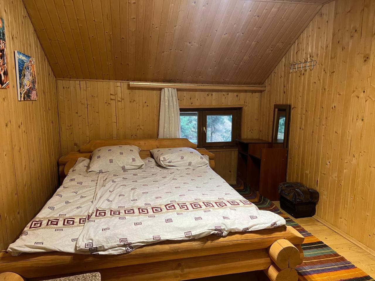 Farmstead Lisova Hostel Mizhhirya  Bagian luar foto